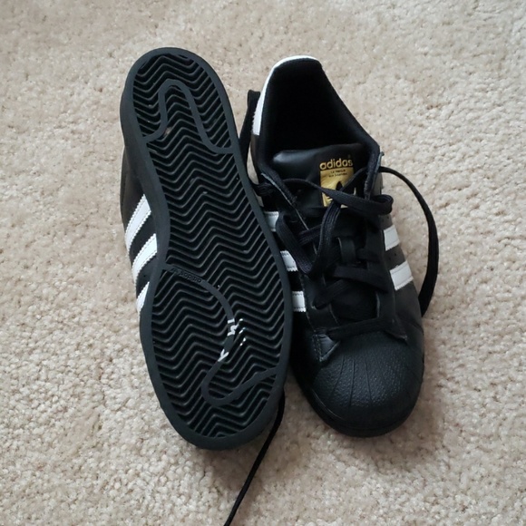 Adidas superstar - Picture 4 of 7